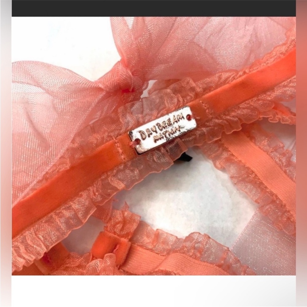 NWT REVOLVE Daydream Nation Princess Necklace Harness Blush One Size - Picture 9 of 12